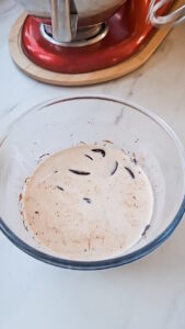 Saftiger Schokokuchen mit Birnen und Haselnüssen Saftiger Schokoladenkuchen Mit Birnen Und Haselnüssen Rezept 8 169x300