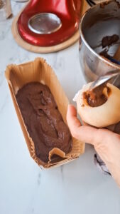 Saftiger Schokokuchen mit Birnen und Haselnüssen Schokoladenkuchen Mit Birnen Und Haselnüssen Rezept 5 169x300