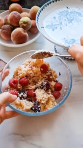 Süßer Couscous mit Früchten - einfaches Dessert Süsser Couscous Mit Früchten Einfaches Dessert Rezept 13 169x300