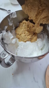 Grenoblois - französischer Walnusskuchen ohne Mehl aus Grenoble Grenoblois Nusskuchen Aus Frankreich Rezept 8 169x300