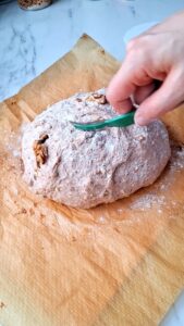 Walnussbrot - das perfekte Herbst-Brot-Rezept Walnuss Brot Herbst Rezept 12 169x300
