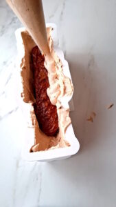 Nussknacker-Eistorte Weihnachts Eistorte Lebkuchen Schokolade Nussknacker 1 169x300