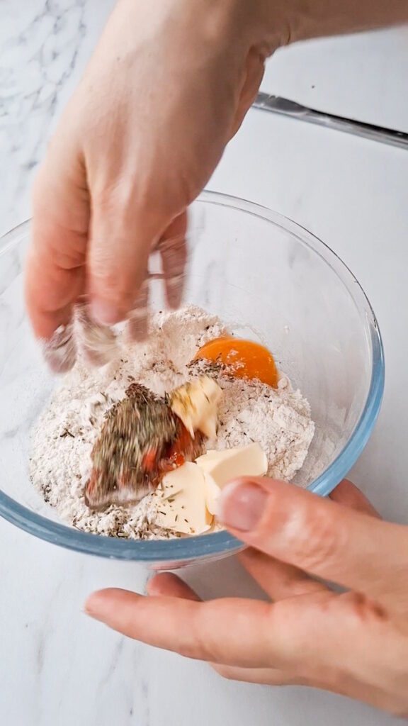 1 Teig – 4 Rezepte für herzhafte Kekse Rezept 1 Teig – 4 Rezepte für herzhafte Kekse Rezept