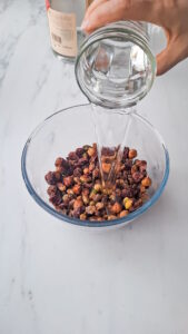 Rumkuchen mit Trockenobst und Nüssen 20251112_0900512 169x300