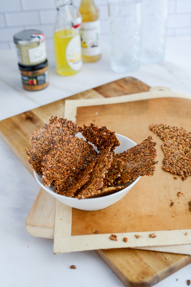 Eiweiß-Cracker mit Körnern - Low-Carb und gesund Crackers Eiweiss Körner Samen Gesund Diät 1