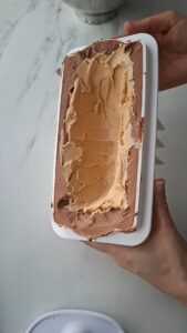 3-Schokoladen-Bûche de Noël - gefrorene Weihnachtstorte Drei Schokoladen Buche De Nöl Gefrorene Weihnachtstorte Einfach Machen 11 169x300