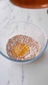 Eiweiß-Cracker mit Körnern - Low-Carb und gesund Eiweiss Cracker Mit Körnern Low Carb Rezept Einfach 2 169x300