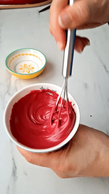 Pistazien-Spritzgebäck mit Himbeer-Schokolade – edles Weihnachtsgebäck Himbeer Schokolade Schmelzen