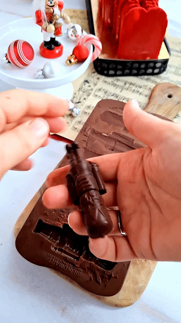 Nussknacker-Pralinen mit Marzipan und Nougat Nussknacker Pralinen Selber Machen