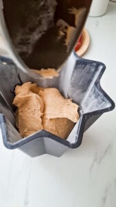 Pandoro: Italienische Weihnachtsbrioche ganz einfach Pandoro Rezept Einfach Backen 12 169x300