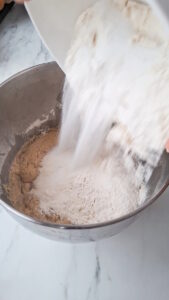 Pandoro: Italienische Weihnachtsbrioche ganz einfach Pandoro Rezept Einfach Backen 7 169x300