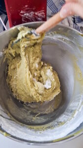 Pistazien-Spritzgebäck mit Himbeer-Schokolade – edles Weihnachtsgebäck Pistazien Spritzgebäck Mit Himbeer Schokolade Einfach Backen 3 169x300