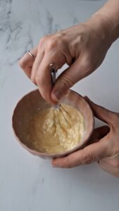 3-Schokoladen-Bûche de Noël - gefrorene Weihnachtstorte Triple Schokoladen Buche De Nöl Gefrorene Weihnachtstorte Einfach Machen 2 169x300