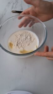 3-Schokoladen-Bûche de Noël - gefrorene Weihnachtstorte Triple Schokoladen Buche De Nöl Gefrorene Weihnachtstorte Einfach Machen 3 169x300