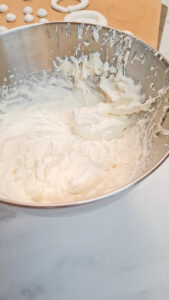 Schnelle Weihnachtsmützen-Desserts 20251123_082857 169x300