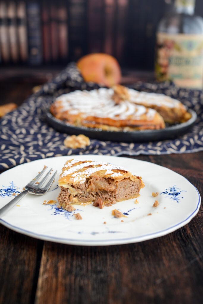 Bratapfel-Galette des Rois mit Rum und Walnüssen Bratapfel-Galette des Rois mit Rum und Walnüssen DSC_3069 683x1024
