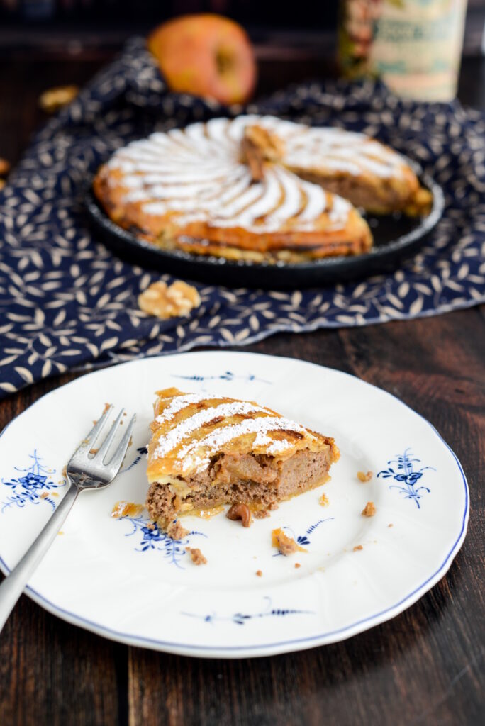 Bratapfel-Galette des Rois mit Rum und Walnüssen Bratapfel-Galette des Rois mit Rum und Walnüssen DSC_3073 684x1024