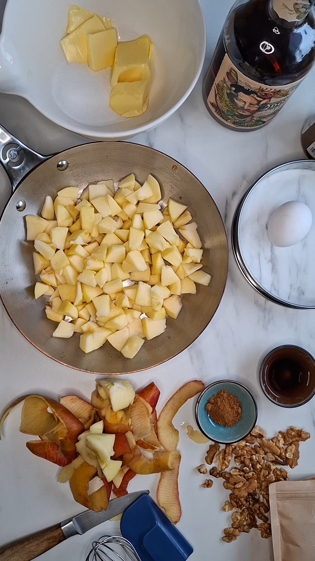Bratapfel-Galette des Rois mit Rum und Walnüssen Rezept