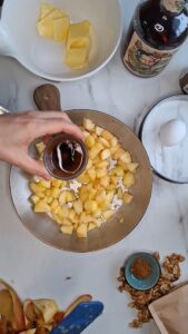 Bratapfel-Galette des Rois mit Rum und Walnüssen Bratapfel Galette Des Rois Mit Rum Und Walnüssen Rezept 5 169x300