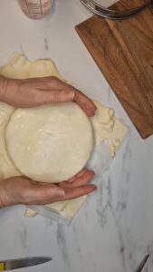 Bratapfel-Galette des Rois mit Rum und Walnüssen Dreikönigskuchen Mit Bratapfel Walnüssen Und Rum 4 169x300