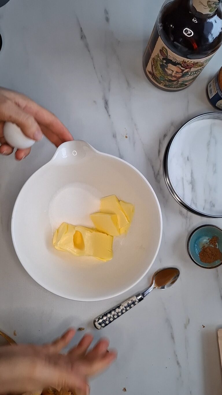 Bratapfel-Galette des Rois mit Rum und Walnüssen Rezept