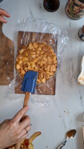 Bratapfel-Galette des Rois mit Rum und Walnüssen Bratapfel-Galette des Rois mit Rum und Walnüssen Galette Des Rois Mit Bratapfel Rum Und Walnüssen Rezept 12 169x300