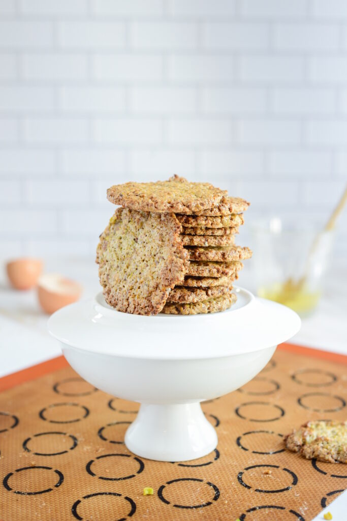 Knusprige Pistazienplätzchen mit Eiweiß – französische Crakou ganz einfach Knusprige Pistazienplätzchen mit Eiweiß – französische Crakou ganz einfach Knusprige Pistazien Plätzchen Mit Eiweiss Backen 683x1024