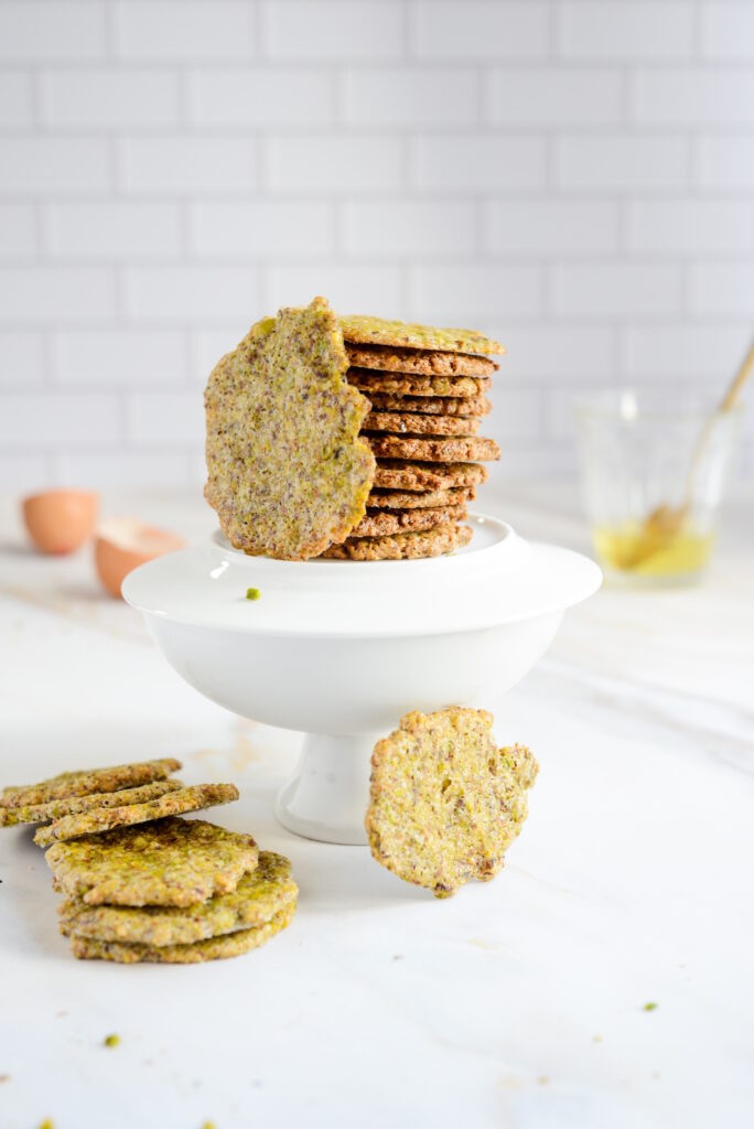 Knusprige Pistazienplätzchen mit Eiweiß – französische Crakou ganz einfach Knusprige Pistazienplätzchen mit Eiweiß – französische Crakou ganz einfach Knusprige Pistazien Plätzchen Mit Eiweiss Rezept 684x1024