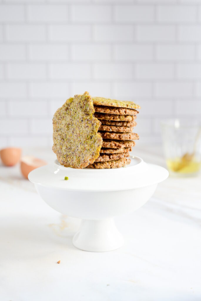 Knusprige Pistazienplätzchen mit Eiweiß – französische Crakou ganz einfach Knusprige Pistazienplätzchen mit Eiweiß – französische Crakou ganz einfach Knusprige Pistazien Plätzchen Mit Rest Eiweiss Rezept 684x1024