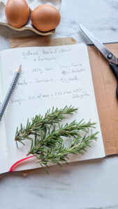 Olivenölkuchen mit Rosmarin und Zitrone – saftig und aromatisch Olivenöl Kuchen Zutaten 1 169x300