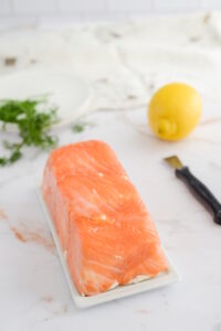 Lachsterrine, einfach und schnell - ohne backen Lachsterrine, einfach und schnell - ohne backen DSC_4447 200x300