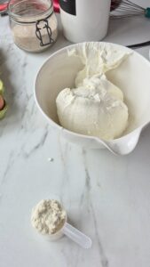 High Protein Cheesecake ohne Zucker – gesundes Rezept mit viel Eiweiß High Protein Cheesecake Ohne Zucker Diät Abnehmen 1 169x300