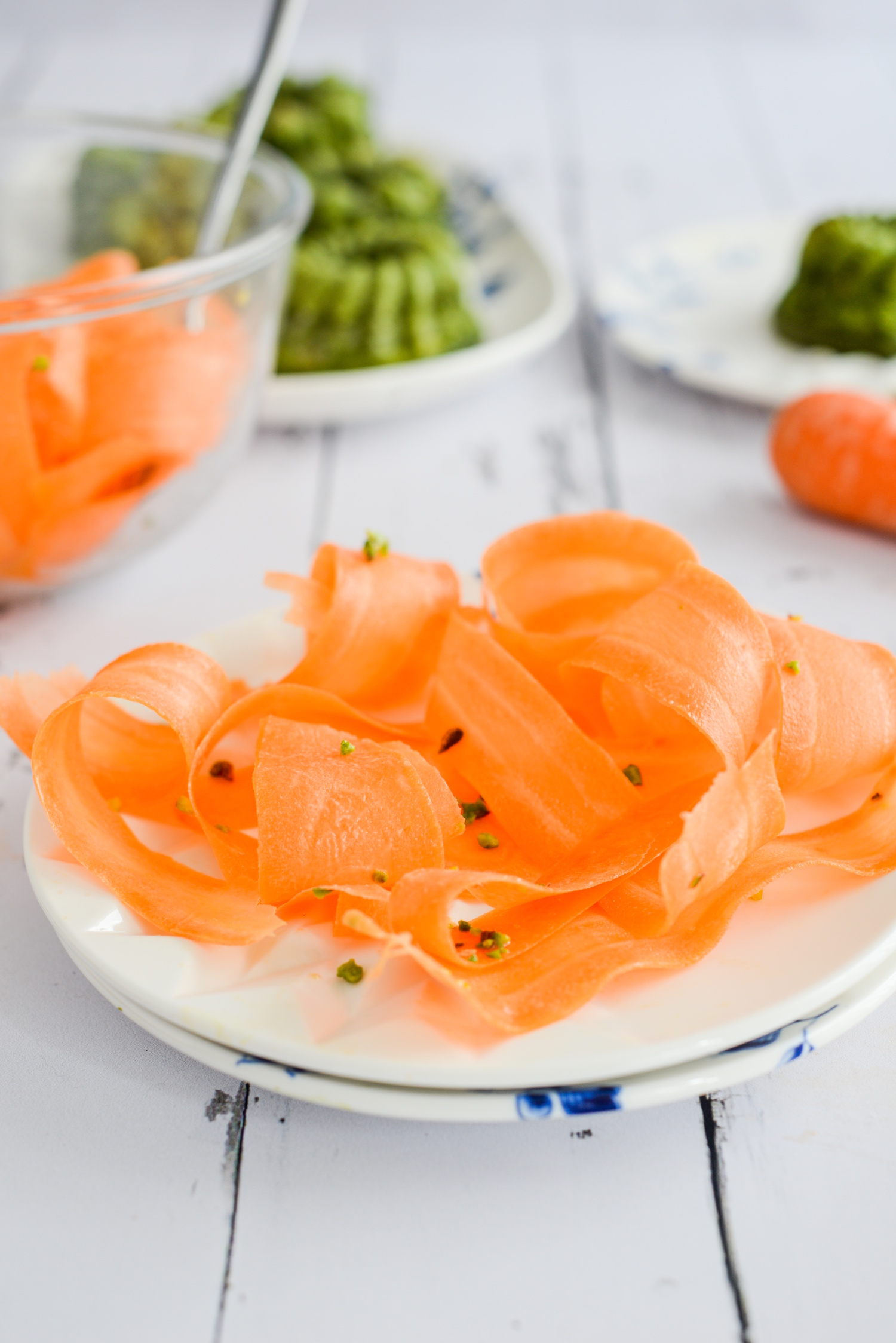 Ostervorspeise: Spinatflan mit Karottensalat im Nest Oster Vorspeise Spinatflan Mit Karottensalat Im Nest Gesund