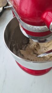 Blumen-Brioche – das Rezept mit dem Wow-Effekt Blumen Brioche Ostern Blumenmuster 4 169x300