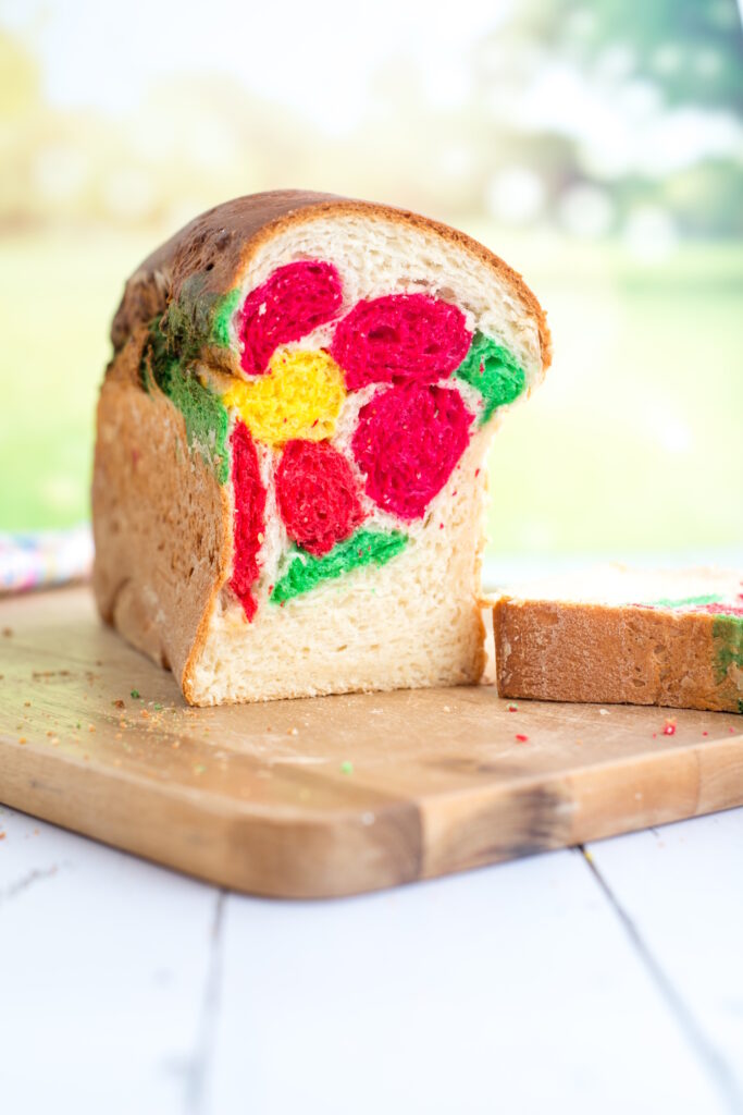 Blumen-Brioche – das Rezept mit dem Wow-Effekt Blumen-Brioche – das Rezept mit dem Wow-Effekt Brioche Uebarraschung Blumen Hefeteig Ostern Brunch 683x1024