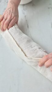 Hähnchenschinken selber machen – einfaches Rezept Hähnchenschinken Im Tuch Gegart Torchon 2 169x300