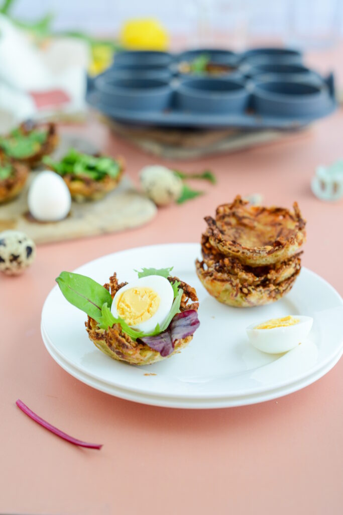 Knusprige Kartoffel-Parmesan-Schälchen (essbare Körbchen für Vorspeisen & Aperitif) Knusprige Kartoffel Parmesan Schälchen Körbchen Einfach 683x1024