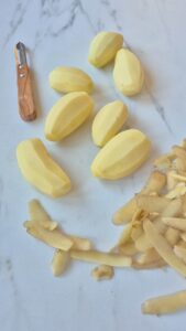 Knusprige Kartoffel-Parmesan-Schälchen (essbare Körbchen für Vorspeisen & Aperitif) Knusprige Kartoffel Parmesan Schälchen Körbchen Zutaten 169x300