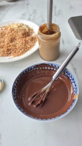 Knusprige Pralinen „Rocher" mit Nussnougat – selbermachen Knusprige Pralinen Rocher Nussnougat Selbermachen 7 169x300