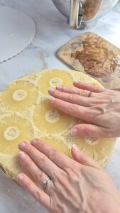 Kokos-Ananas-Torte (laktosefrei) Kokos Ananas Kuchen Mit Creme 11 169x300