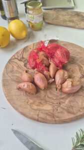 Lammkeule aus dem Ofen – butterzart bei Niedrigtemperatur Lammkeule Aus Dem Ofen Butterzart Bei Niedrigtemperatur Zutaten 2 169x300