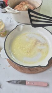 Lammkeule aus dem Ofen – butterzart bei Niedrigtemperatur Lammkeule Backofen Niedrigtemperatur 2 169x300