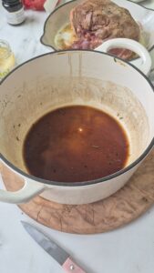 Lammkeule aus dem Ofen – butterzart bei Niedrigtemperatur Lammkeule Backofen Niedrigtemperatur 5 1 169x300