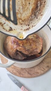 Lammkeule aus dem Ofen – butterzart bei Niedrigtemperatur Lammkeule Backofen Niedrigtemperatur 8 169x300