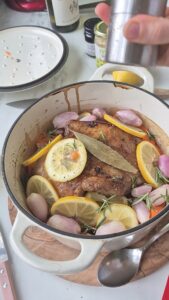 Lammkeule aus dem Ofen – butterzart bei Niedrigtemperatur Lammkeule Braten Niedrigtemperatur 5 169x300