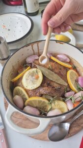 Lammkeule aus dem Ofen – butterzart bei Niedrigtemperatur Lammkeule Braten Niedrigtemperatur 6 169x300