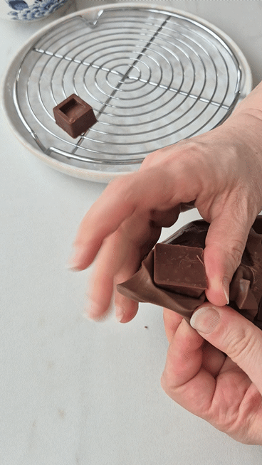  Nussnougat Knusprige Pralinen Selbermachen 6