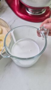 Kokos-Ananas-Torte (laktosefrei) Pina Colada Torte Kokos Ananas 1 169x300