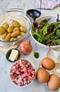 Salade Vosgienne (Vogesen Salat) – Klassisches französisches Rezept Salade Vosgienne (Vogesen Salat) – Klassisches französisches Rezept Vogesen Salat Zutaten 196x300