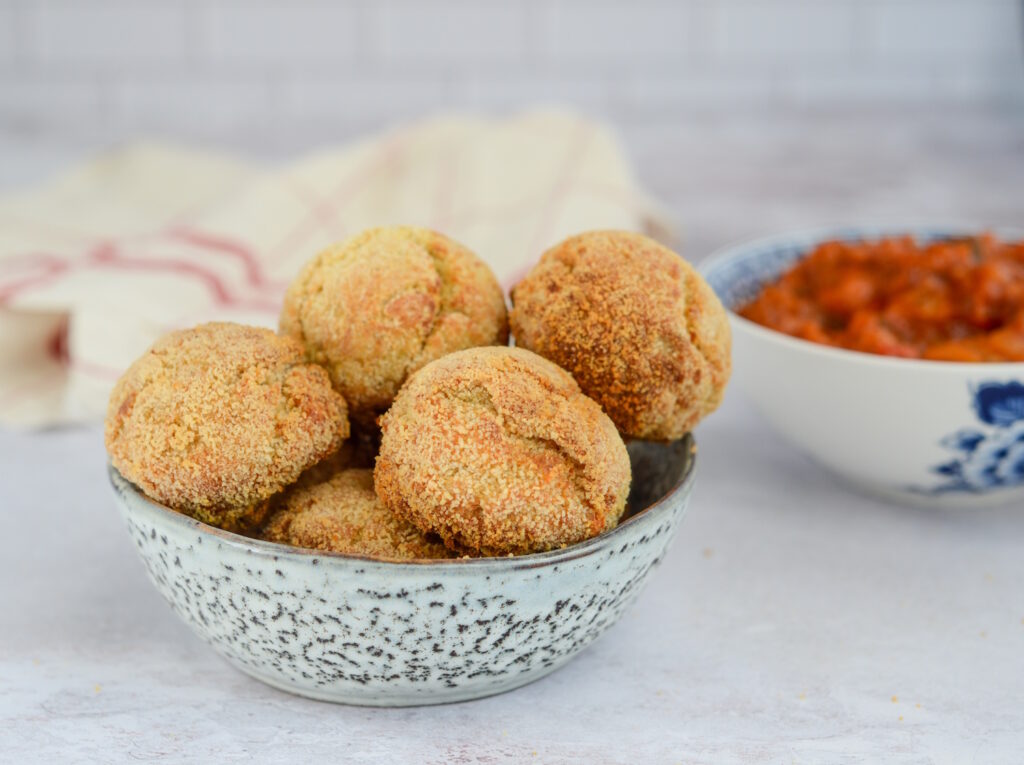 Knusprige Fischbällchen auf bretonische Art (Accras mit Kabeljau) Accras Mit Kabeljau Knusprige Fischbällchen Einfach Air Fryer 1024x765